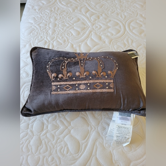 Queen Street Rhinestone throw pillow  NWT - Picture 1 of 9